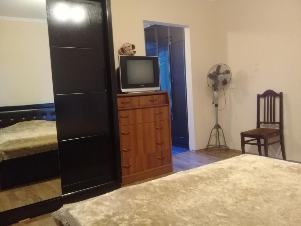 Guest House Gikacha Tbilisi Ngoại thất bức ảnh