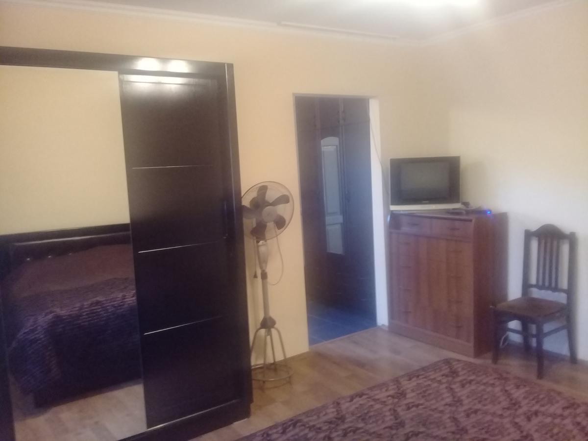 Guest House Gikacha Tbilisi Ngoại thất bức ảnh